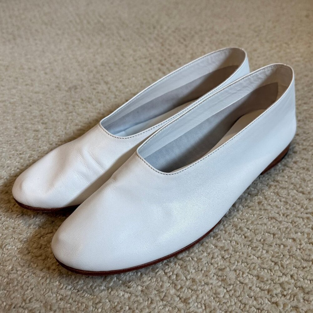 Martiniano Glove Flat in White Size 39